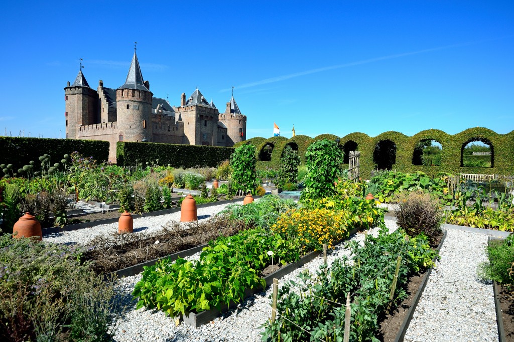 the castle has beautiful Renaissance gardens with flowers, herbs and vegetables from bygone days